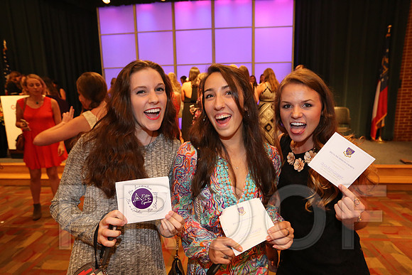 DphiE Bid Night 2015