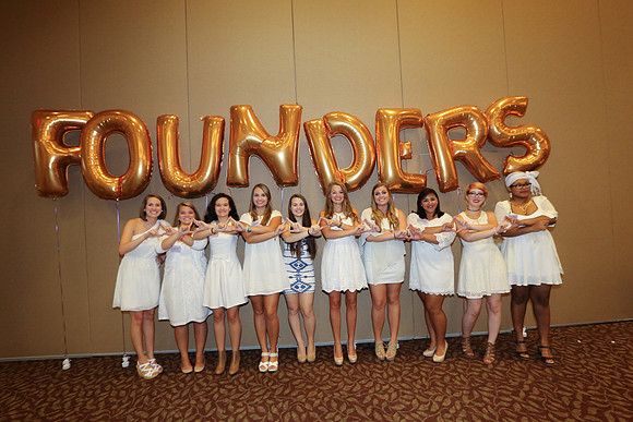 DPhiE Pinning