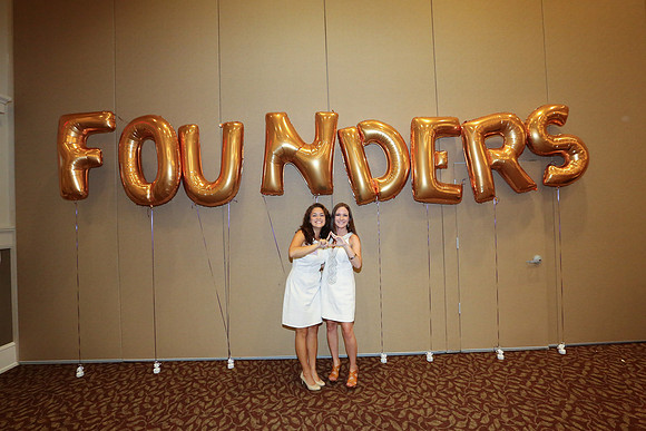 DPhiE Pinning