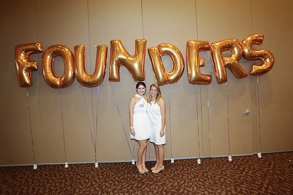 DPhiE Pinning