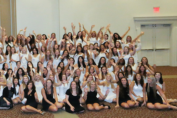 DPhiE Pinning