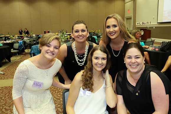 DPhiE Pinning