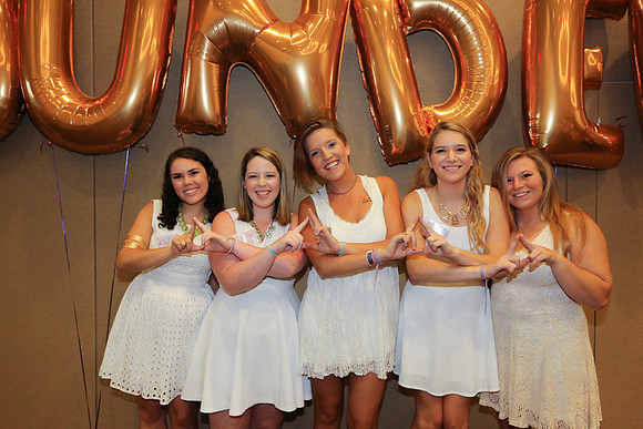 DPhiE Pinning
