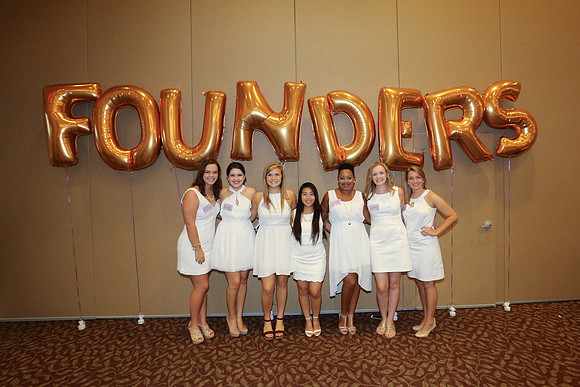 DPhiE Pinning