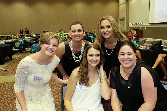 DPhiE Pinning