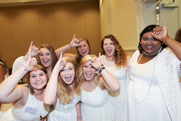 DPhiE Pinning