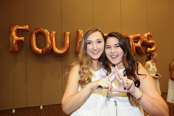DPhiE Pinning