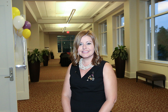DPhiE Pinning