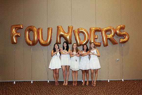 DPhiE Pinning
