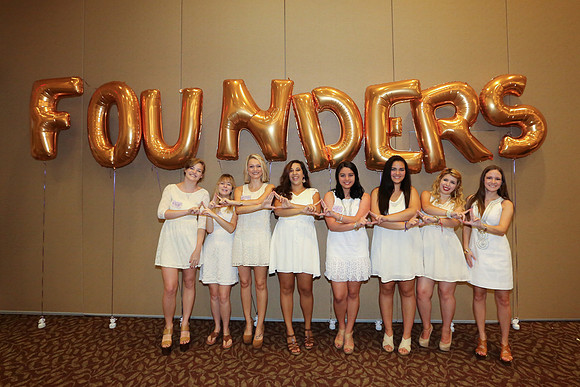 DPhiE Pinning