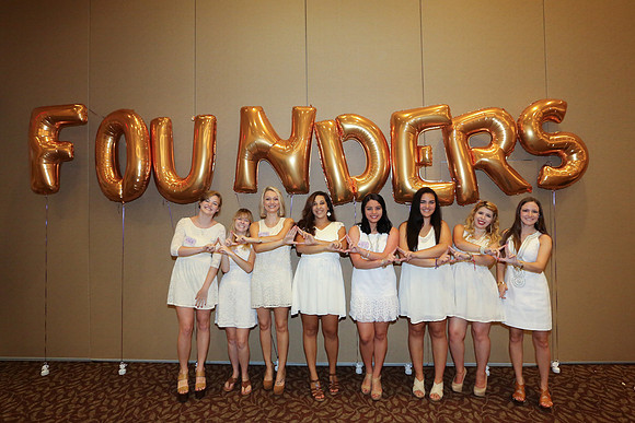 DPhiE Pinning
