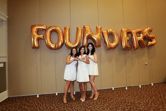 DPhiE Pinning