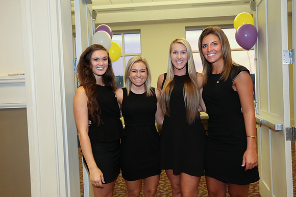 DPhiE Pinning