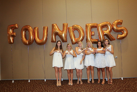 DPhiE Pinning