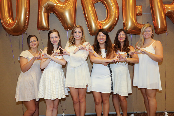 DPhiE Pinning