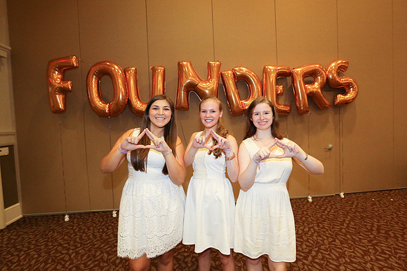 DPhiE Pinning