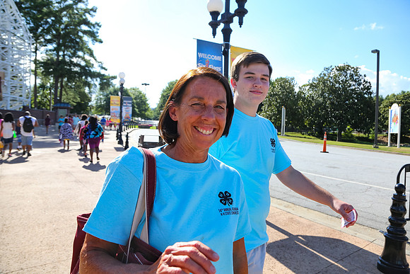 4-H Awards Program at Six Flags by Blane Marable Photography