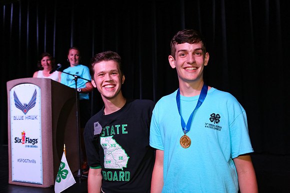 4-H Awards Program at Six Flags by Blane Marable Photography
