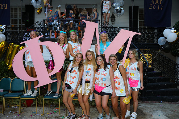 Phi Mu Bid Day 2017