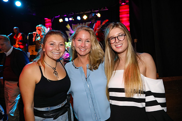 Phi Mu Paretns Weekend at Livewire 2017