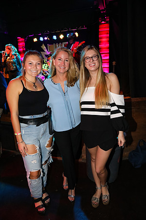 Phi Mu Paretns Weekend at Livewire 2017