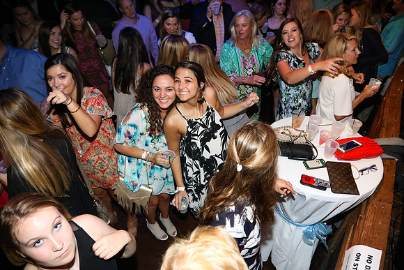Phi Mu Paretns Weekend at Livewire 2017