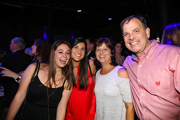 Phi Mu Paretns Weekend at Livewire 2017