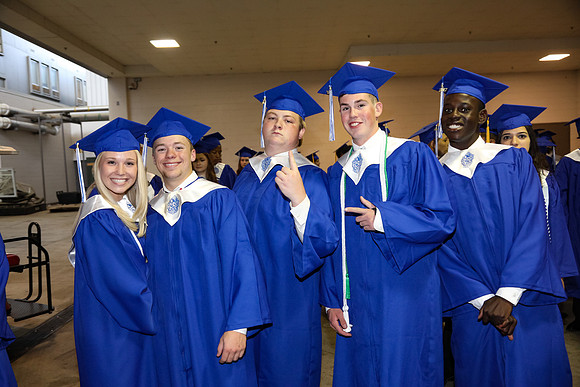 Oconee County Graduation 2017 by blanemararble.com.
