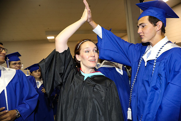 Oconee County Graduation 2017 by blanemararble.com.
