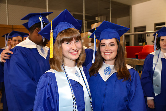 Oconee County Graduation 2017 by blanemararble.com.