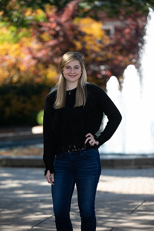 Sara English Senior Photos