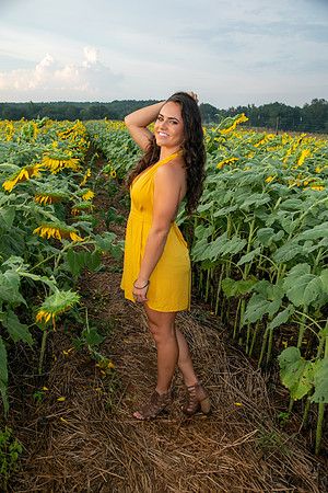 Southern & Rhett - Sunflower Field at the Iron Horse
