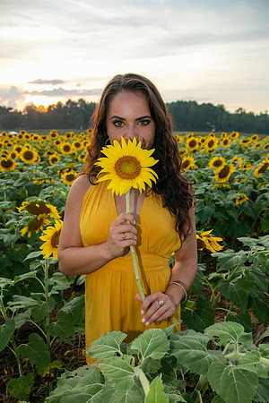 Southern & Rhett - Sunflower Field at the Iron Horse