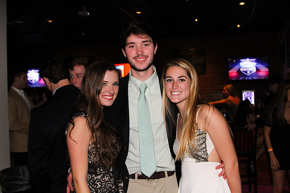 Phi Mu and Chi Omega Tumble and Fall Date Night