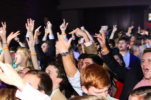 Phi Mu and Chi Omega Tumble and Fall Date Night